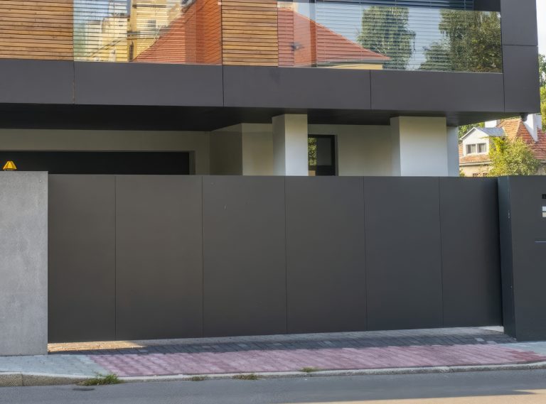 7 Jenis Pagar Rumah